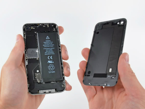 màn hình iphone bị ngấm nước xử lý thế nào để không hư hỏng
