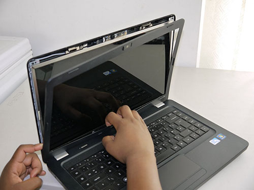 Thay màn hình laptop tại cửa hàng Thaymanhinhdanang.com